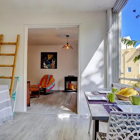 Private Double Bedroom In Front Of The Galway Port - Guest House Exterior photo